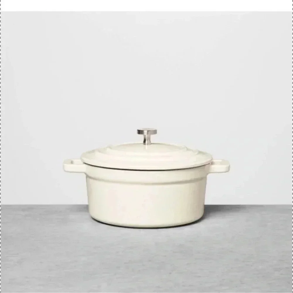 Hearth‎ and Hand Magnolia Creamy White Dutch oven. .5 quart